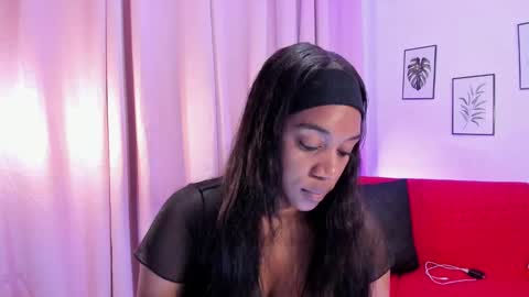 Snapshot of aisha_w10 chatting on 27, 9, 2025 Aisha online show from 27, 9, 2025