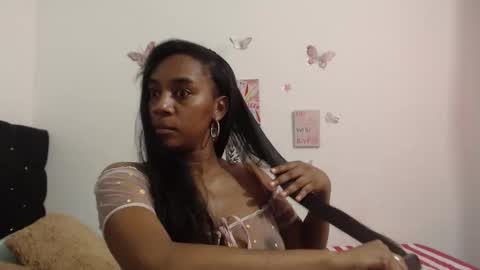 Aisha online show from 25, 11, 2025