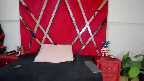 aishaxht online show from 18, 3, 2026