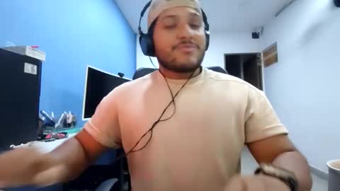 Esteban online show from 24, 11, 2025