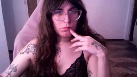 Veronica Akame 3 online show from 17, 11, 2025