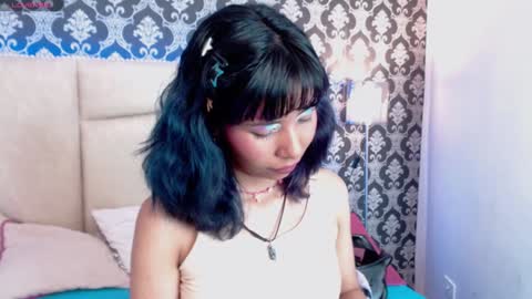 A K A N E  U W U online show from 13, 1, 2025