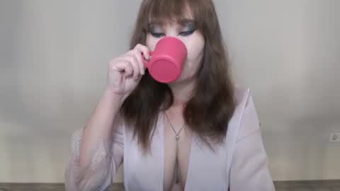 Snapshot of akanire chatting on 17, 7, 2026 Shelly online show from 17, 7, 2026