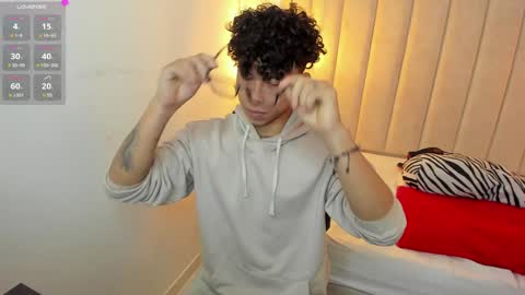 akazaboy online show from 13, 1, 2025