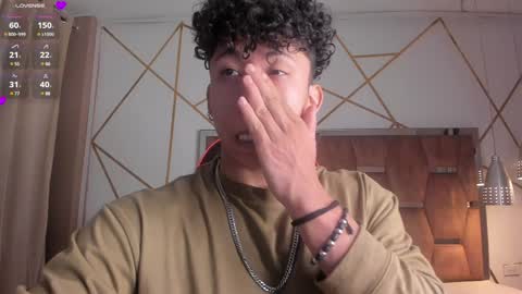 akazaboy online show from 17, 1, 2025