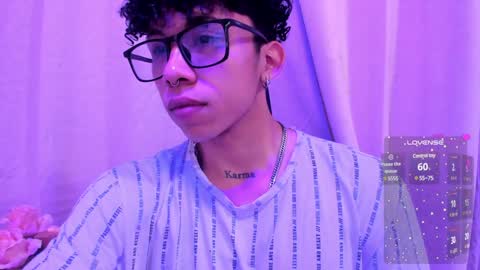 akazaboy online show from 30, 1, 2025