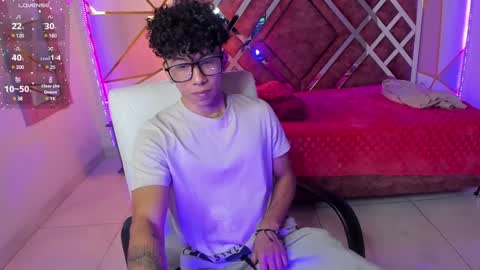 akazaboy online show from 1, 2, 2025