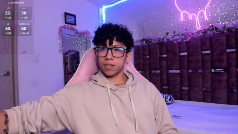 akazaboy online show from 4, 2, 2025