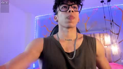 akazaboy online show from 15, 9, 2025