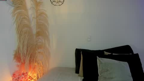 Snapshot of akemi__ chatting on 8, 5, 2026 Abby Angel online show from 8, 5, 2026