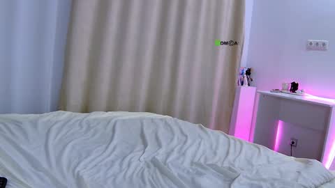 Snapshot of akerya chatting on 8, 6, 2026 Hi Im Oli online show from 8, 6, 2026