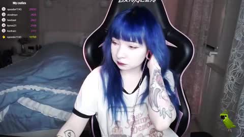 akirahartyx online show from 17, 2, 2025