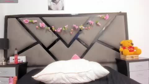Snapshot of akiralovee chatting on 11, 6, 2026 Kira online show from 11, 6, 2026