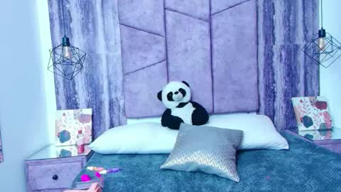 AlahiaEvansz online show from 15, 2, 2026