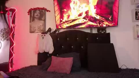 Snapshot of alaia_asuka chatting on 23, 10, 2025 Alaia online show from 23, 10, 2025