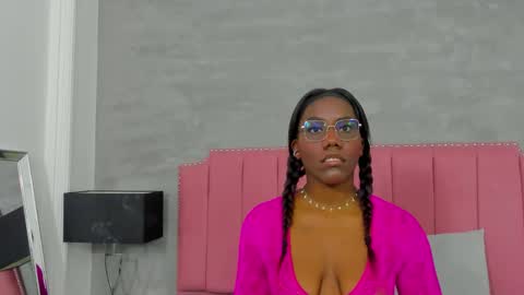 alaia_colins online show from 24, 11, 2025