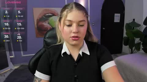 Alaia online show from 27, 11, 2025