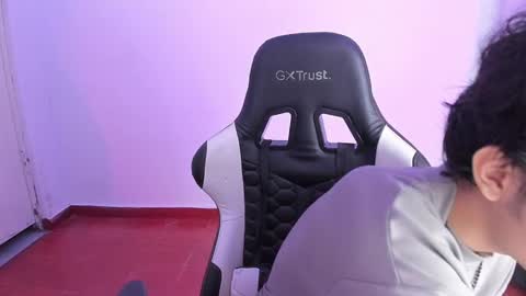 Snapshot of alan18n chatting on 13, 2, 2025 alan18n online show from 13, 2, 2025