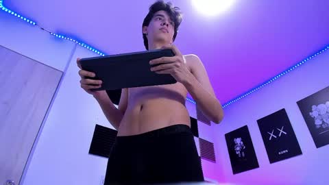 Alan Boy online show from 10, 4, 2026