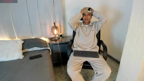 Snapshot of alan_colthon chatting on 16, 4, 2026 alan_colthon online show from 16, 4, 2026