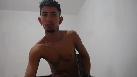 Snapshot of alan_gay chatting on 21, 9, 2025 Alan online show from 21, 9, 2025