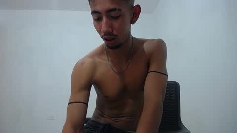 Snapshot of alan_gay chatting on 22, 9, 2025 Alan online show from 22, 9, 2025