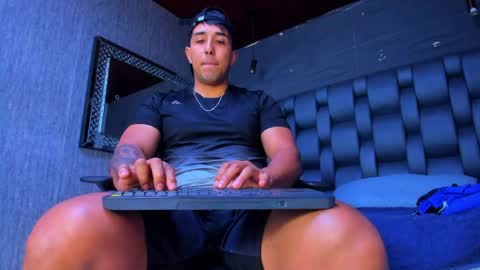 Snapshot of alan_greek_1 chatting on 18, 4, 2026 Alan greek online show from 18, 4, 2026
