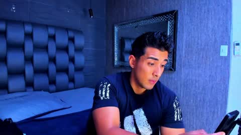 Snapshot of alan_greek_1 chatting on 20, 4, 2026 Alan greek online show from 20, 4, 2026
