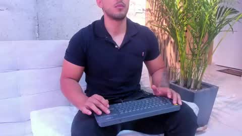 Snapshot of alan_greek_1 chatting on 13, 5, 2026 Alan greek online show from 13, 5, 2026