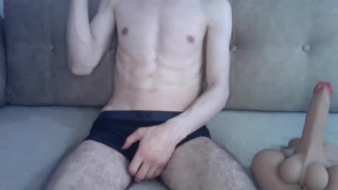 Snapshot of alan_mil chatting on 8, 6, 2026 alan_mil online show from 8, 6, 2026