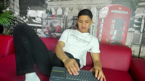 Snapshot of alan_santhos chatting on 16, 12, 2024 ---Alan--- online show from 16, 12, 2024