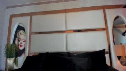Snapshot of alan_santhos chatting on 14, 10, 2025 ---Alan--- online show from 14, 10, 2025