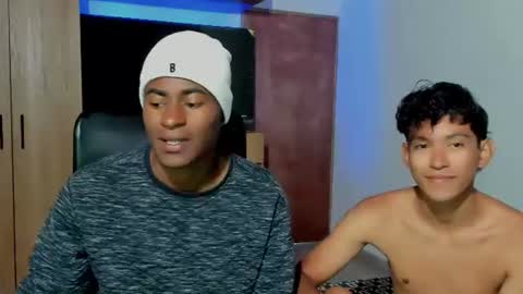 Alan and Criss - WE JUST FRIENDS WITH BENEFITS BOTH VERS online show from 14, 7, 2026