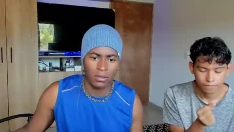 Alan and Criss - WE JUST FRIENDS WITH BENEFITS BOTH VERS online show from 22, 7, 2026