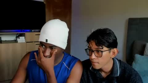 Alan and Criss - WE JUST FRIENDS WITH BENEFITS BOTH VERS online show from 29, 7, 2026