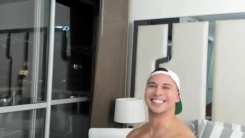 Alan Vidal online show from 20, 2, 2025