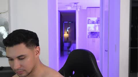 Alan Vidal online show from 17, 11, 2025