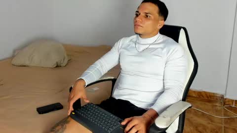 Snapshot of alan_vitori chatting on 3, 5, 2026 alan_vitori online show from 3, 5, 2026