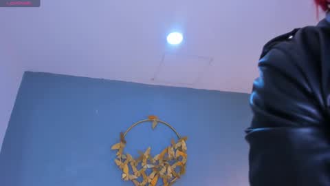 alana_2916 online show from 3, 12, 2024