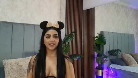 Snapshot of alana_gb chatting on 13, 1, 2025 Alana online show from 13, 1, 2025