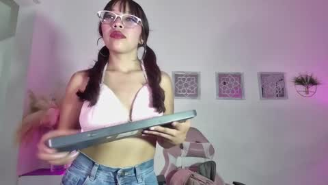 Snapshot of alana_jansen chatting on 22, 1, 2025 Alana online show from 22, 1, 2025