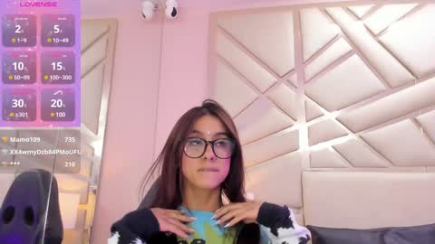 Snapshot of alanajones1 chatting on 23, 12, 2024 alana online show from 23, 12, 2024