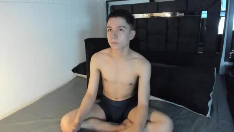 alanblack1 online show from 16, 9, 2025