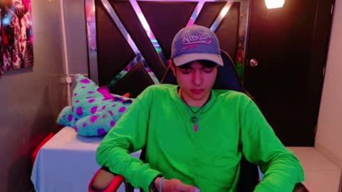 Snapshot of alandelrey57 chatting on 3, 2, 2026 ALAN DEL REY online show from 3, 2, 2026