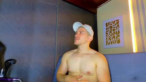 Snapshot of alanferrer chatting on 9, 7, 2026 Alan Ferrer online show from 9, 7, 2026