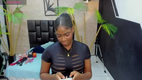 Snapshot of alanna_bonny chatting on 13, 4, 2026 Alanna online show from 13, 4, 2026