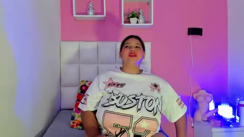 Snapshot of alanna_hot3 chatting on 21, 5, 2026 Ana online show from 21, 5, 2026