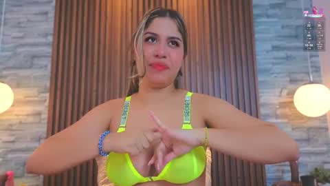 Snapshot of alannavidal chatting on 22, 5, 2026 alannavidal online show from 22, 5, 2026