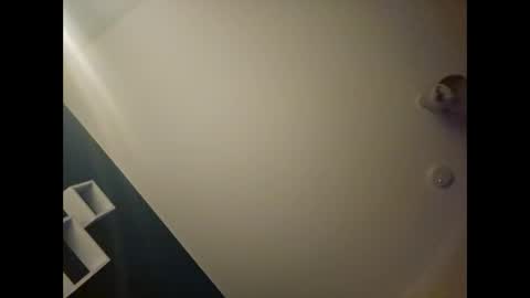 Snapshot of alannovak8 chatting on 16, 11, 2025 alannovak8 online show from 16, 11, 2025