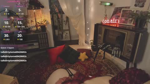 Snapshot of alaskagrace chatting on 31, 12, 2024 Alaska Grace       online show from 31, 12, 2024